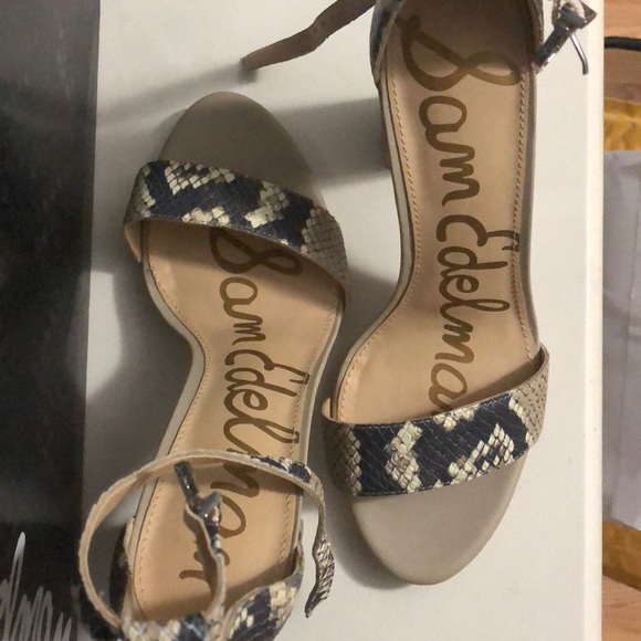 Sam Edelman Yaro Block Heel Sandal Snakeskin - Picture 3 of 4